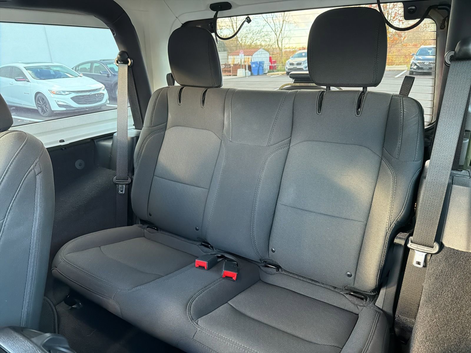 Used 2021 Jeep Wrangler Sport S image 17