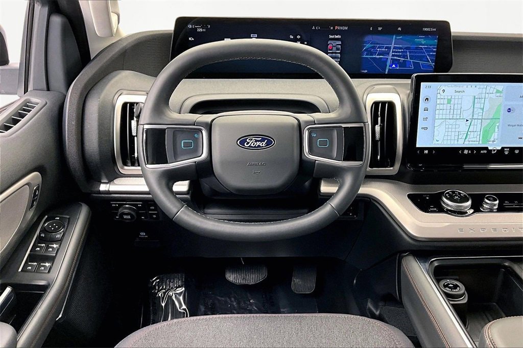 Used 2025 Ford Expedition Max Active image 5