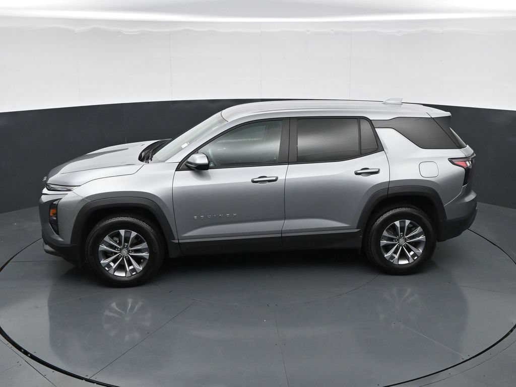 Used 2025 Chevrolet Equinox LT AWD/4WD image 43
