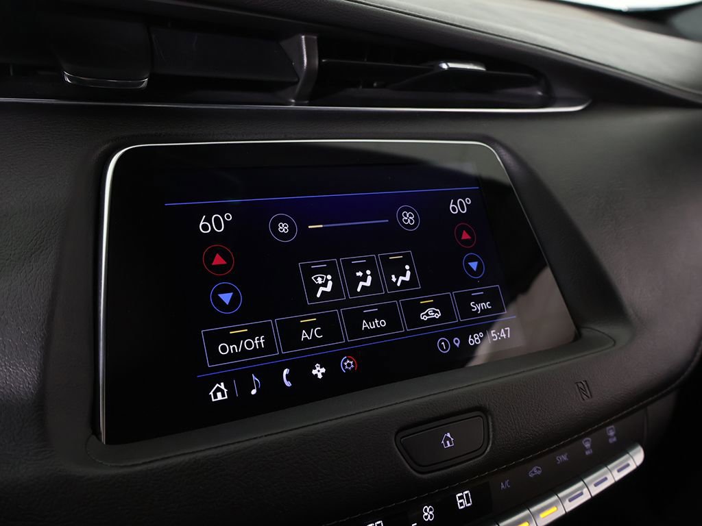 Used 2021 Cadillac XT4 Luxury w/ Cold Weather Package AWD/4WD image 48