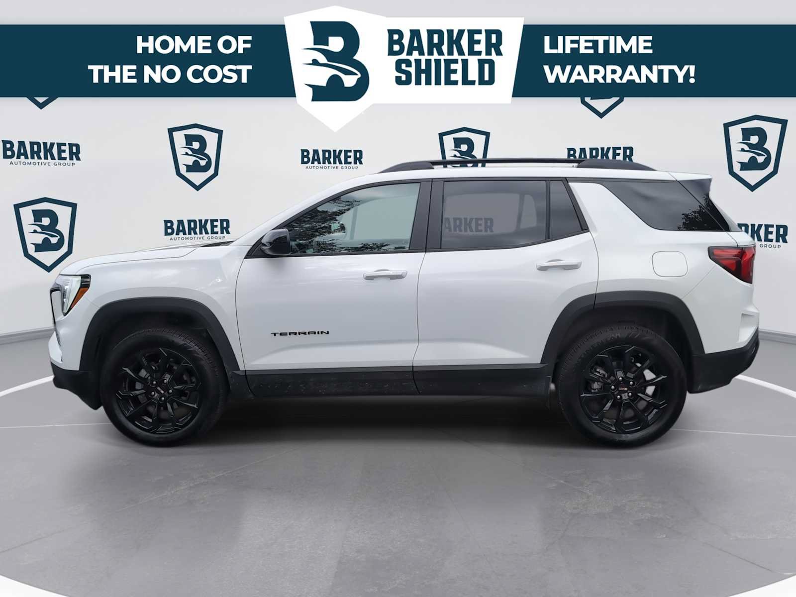 Used 2026 GMC Terrain Elevation w/ Elevation Premium Package FWD image 6