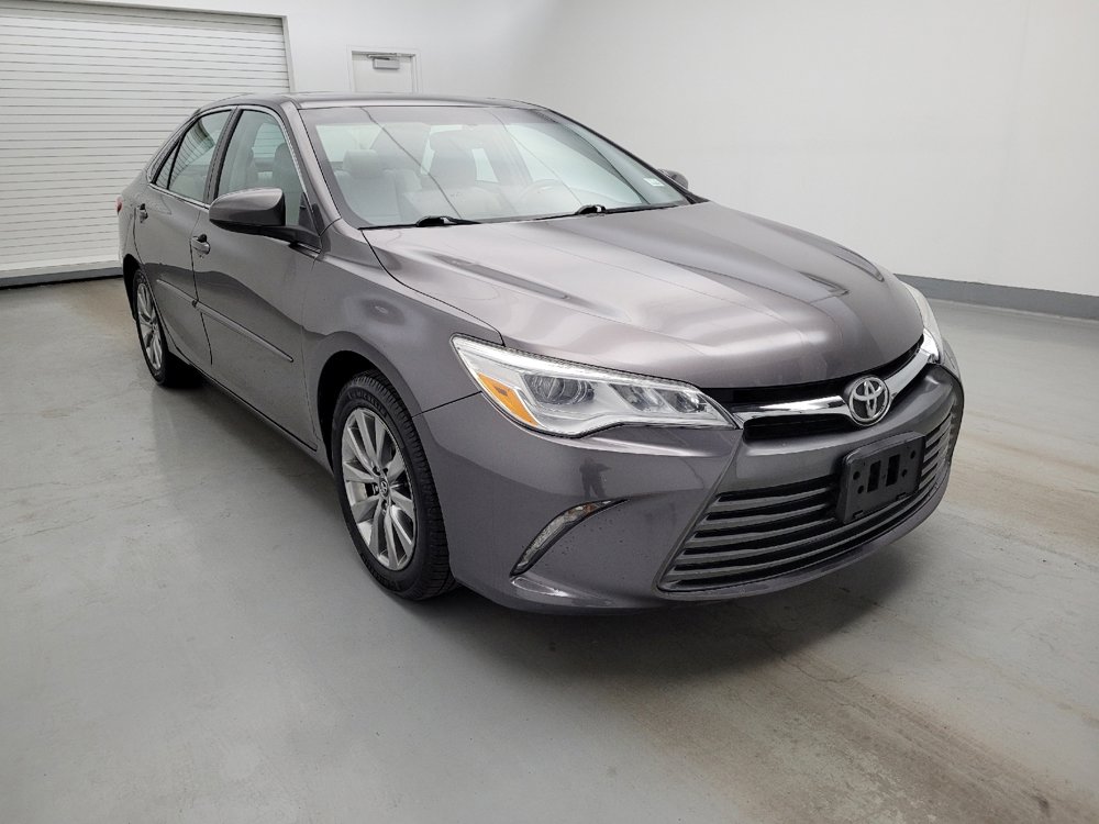 Used 2017 Toyota Camry XLE FWD image 13