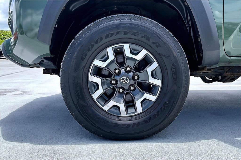 Used 2021 Toyota Tacoma SR AWD/4WD image 8