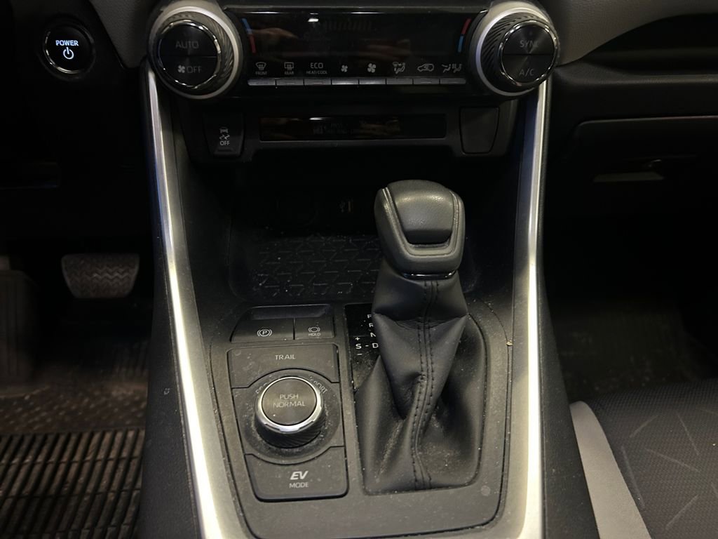 Used 2023 Toyota RAV4 XLE w/ Convenience Package AWD/4WD image 11