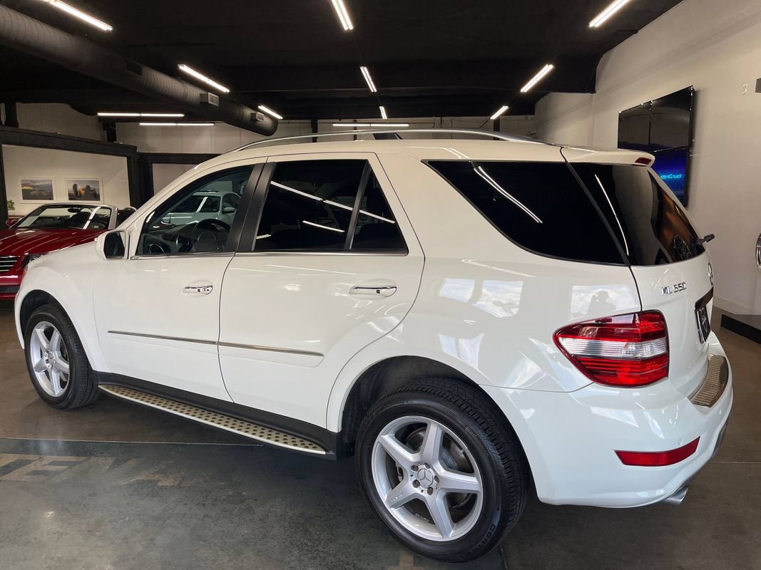Used 2009 Mercedes-Benz ML 550 4MATIC image 7