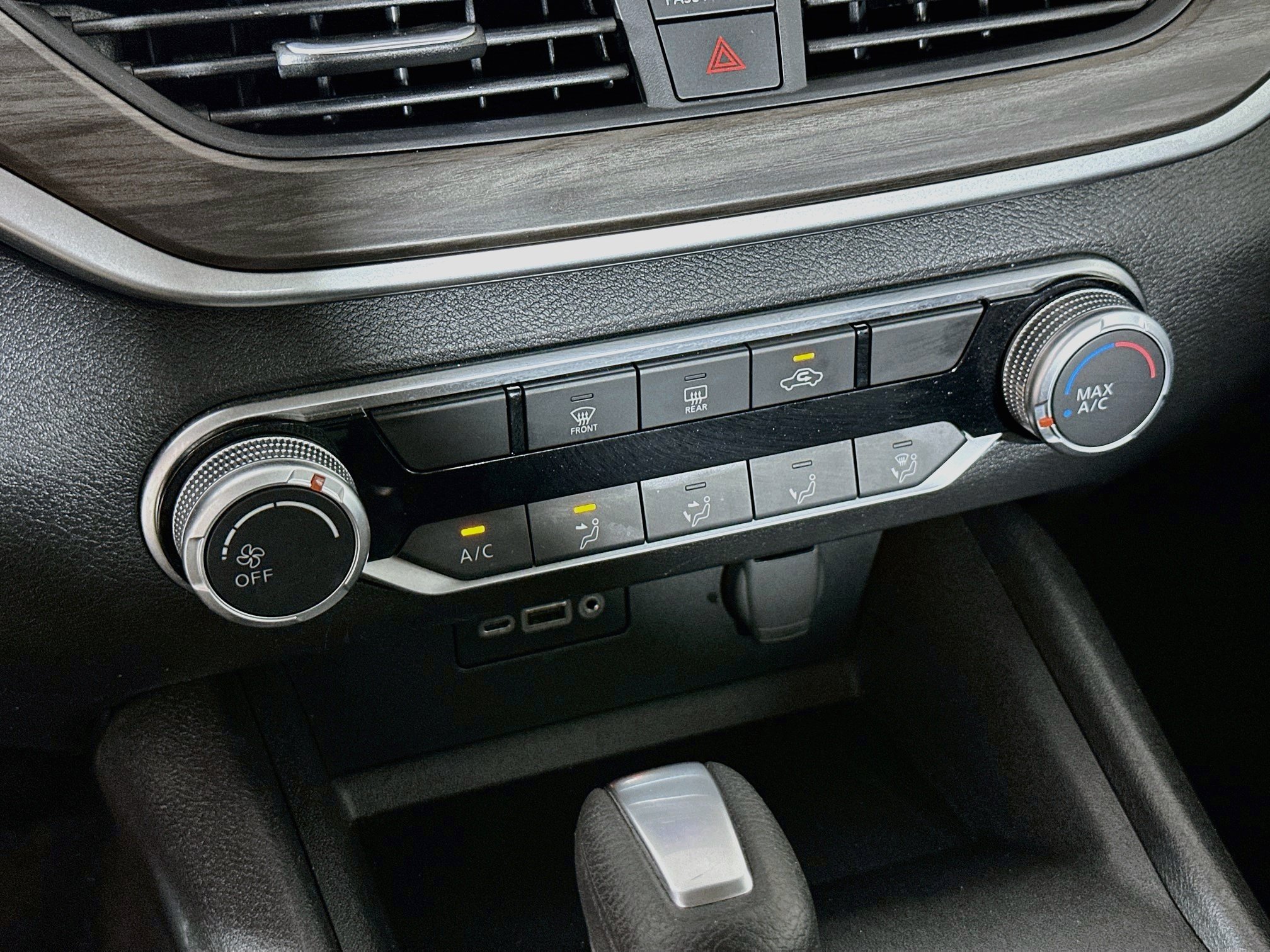 Used 2025 Nissan Altima 2.5 SV FWD image 23