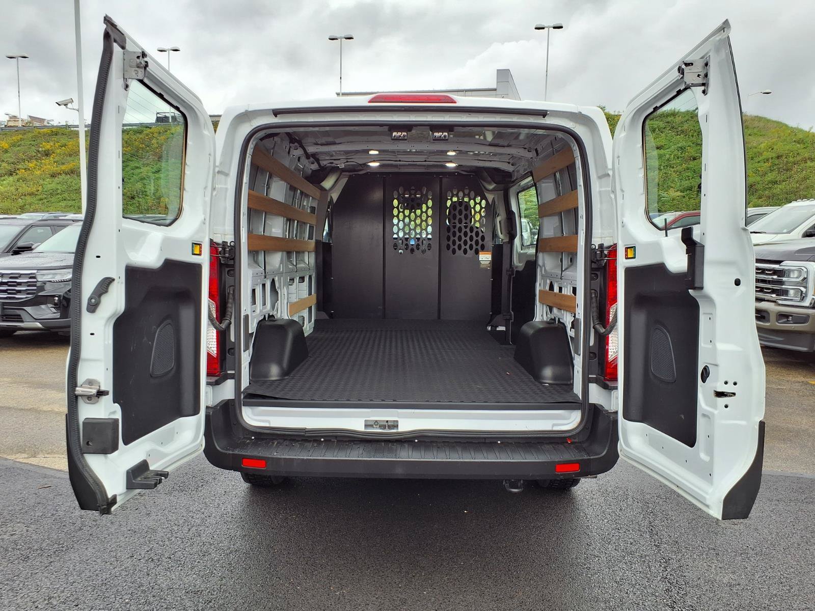 Certified 2025 Ford Transit 250 Low Roof w/ Exterior Upgrade Package RWD image 11