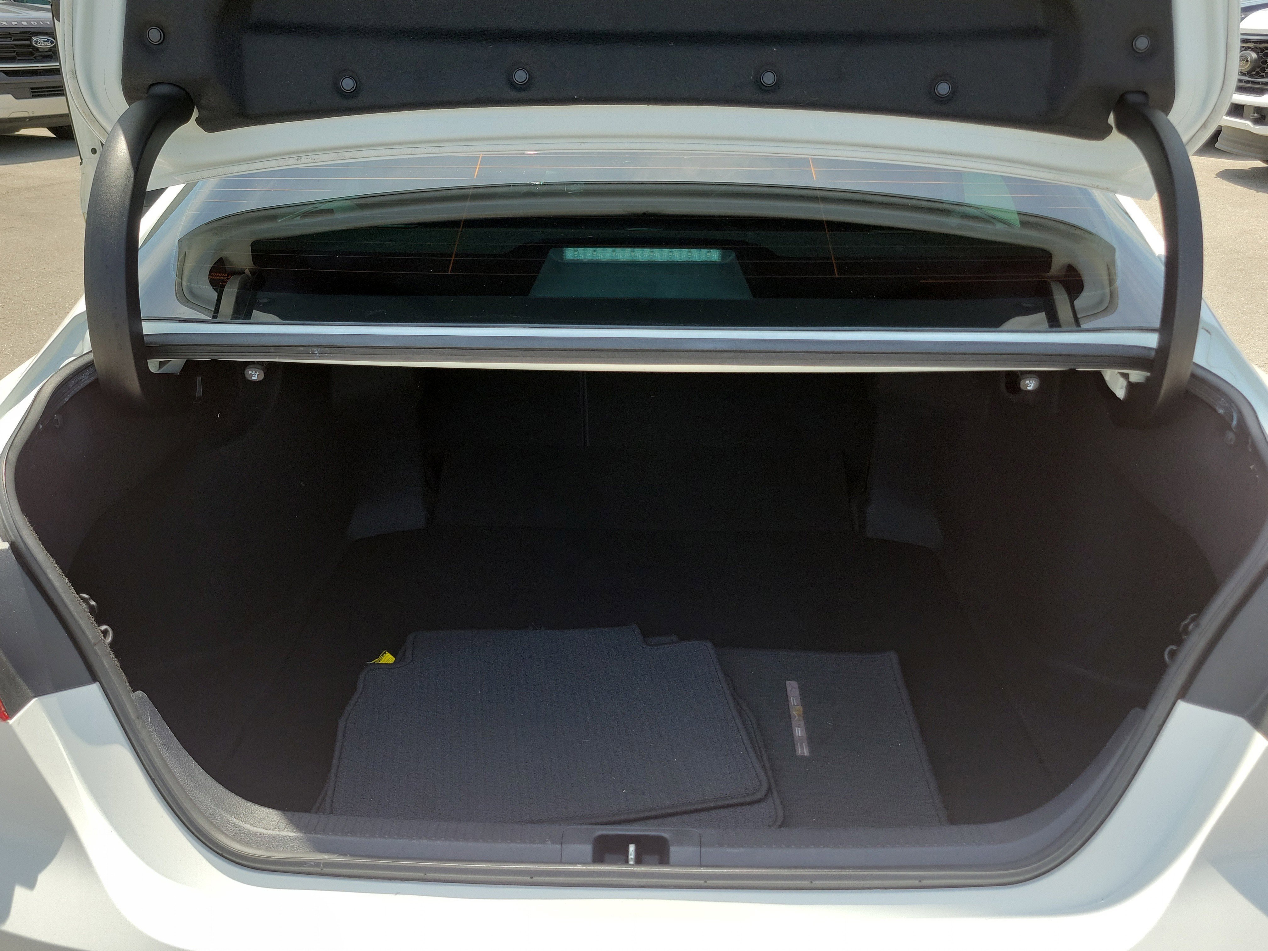 Used 2021 Toyota Camry LE FWD image 11
