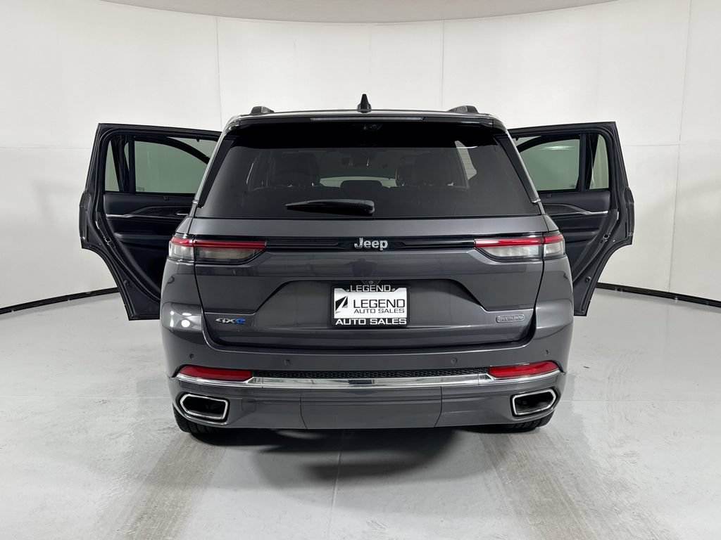 Used 2023 Jeep Grand Cherokee Overland w/ Advanced Protech Group III AWD/4WD image 29
