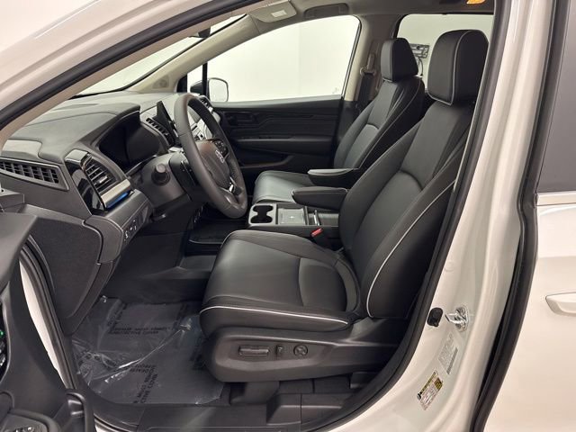 Certified 2026 Honda Odyssey Touring image 14