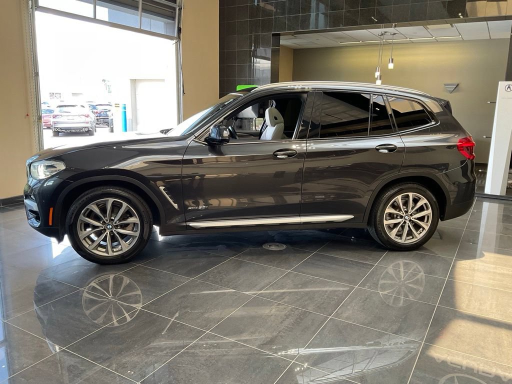 Used 2018 BMW X3 xDrive30i AWD/4WD image 3