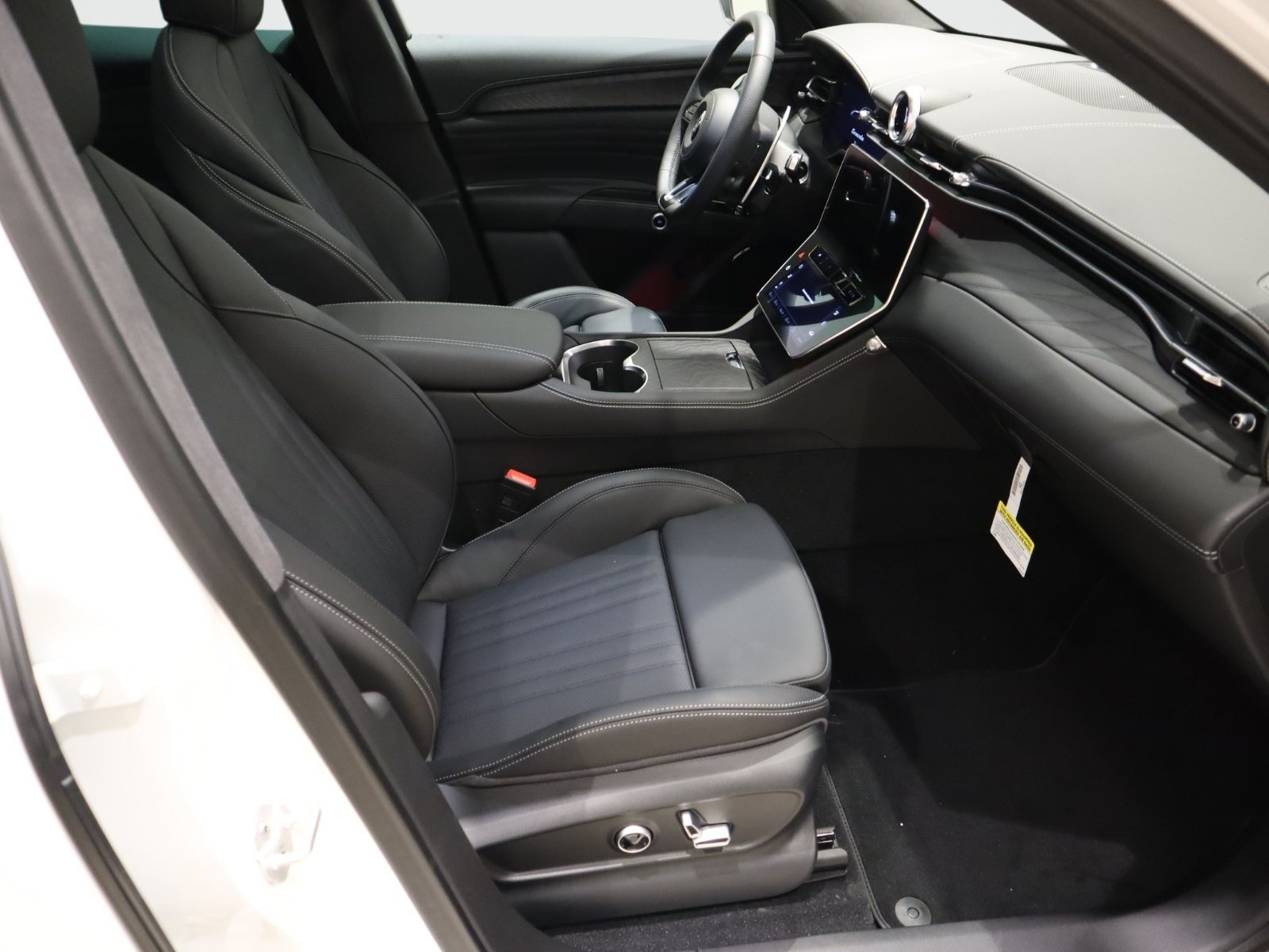 New 2026 Maserati Grecale Modena AWD/4WD image 16