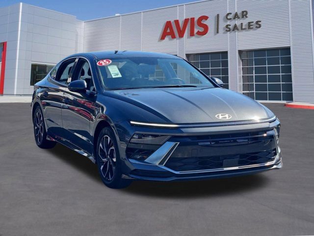 Used 2025 Hyundai Sonata SEL image 3