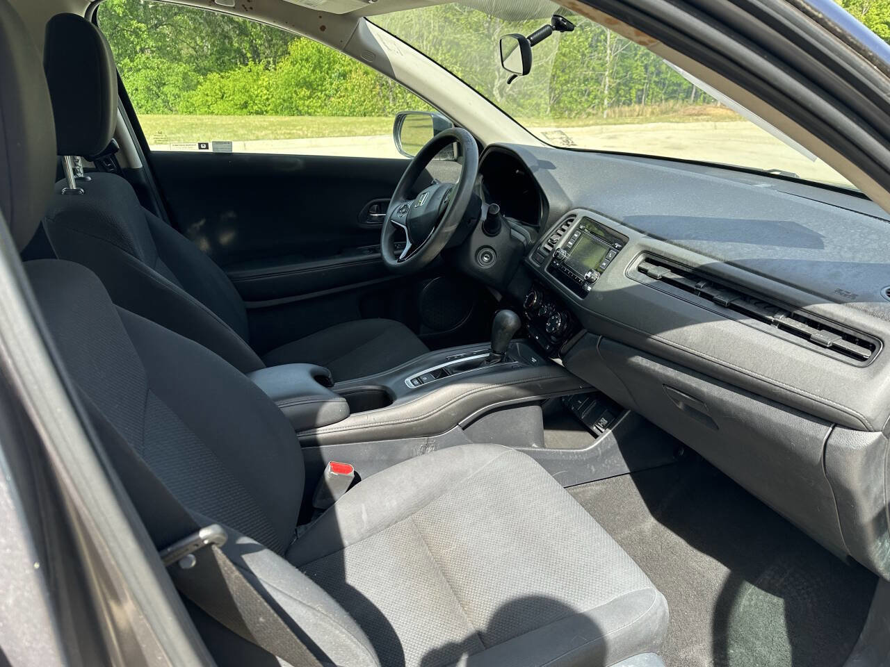 Used 2017 Honda HR-V LX image 14