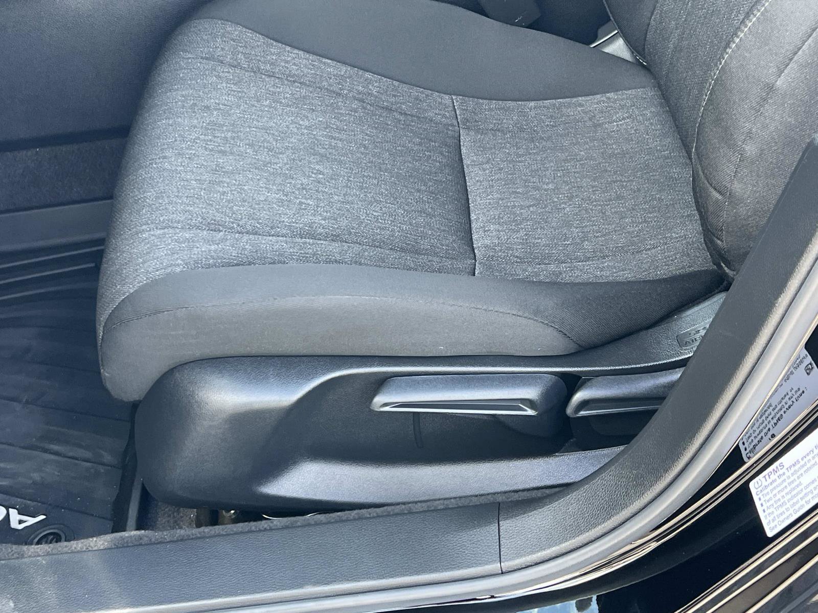 Certified 2025 Honda Accord LX image 16