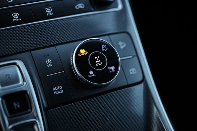 Used 2023 Hyundai Santa Fe SE image 36