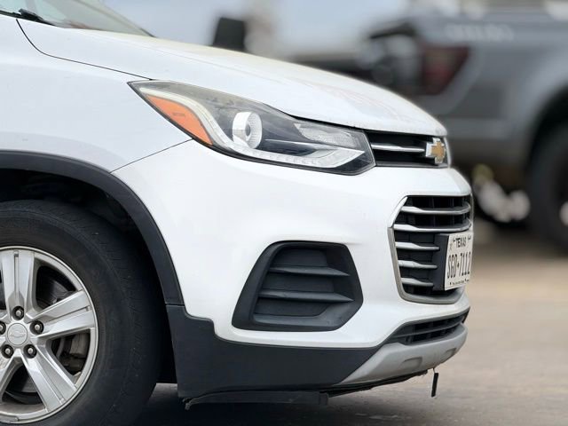 Used 2018 Chevrolet Trax LT w/ LT Convenience Package image 6