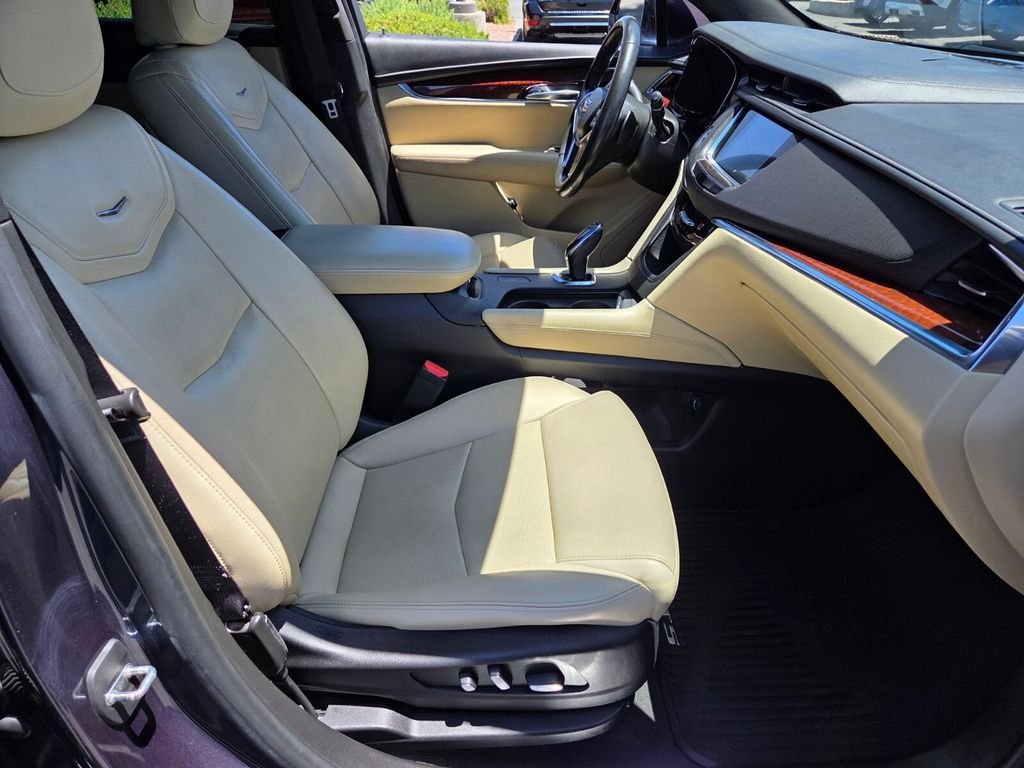 Used 2019 Cadillac XT5 Luxury FWD image 20