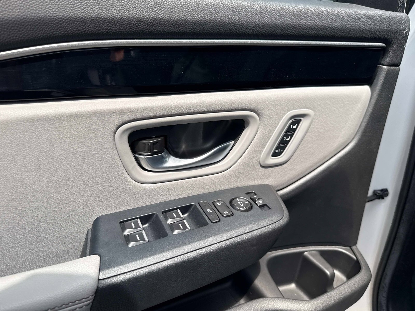 Used 2025 Honda Pilot EX-L image 18