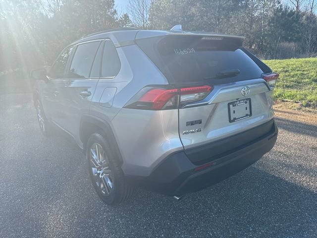 Used 2019 Toyota RAV4 XLE Premium image 4