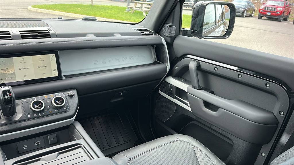 Certified 2024 Land Rover Defender 110 S AWD/4WD image 23