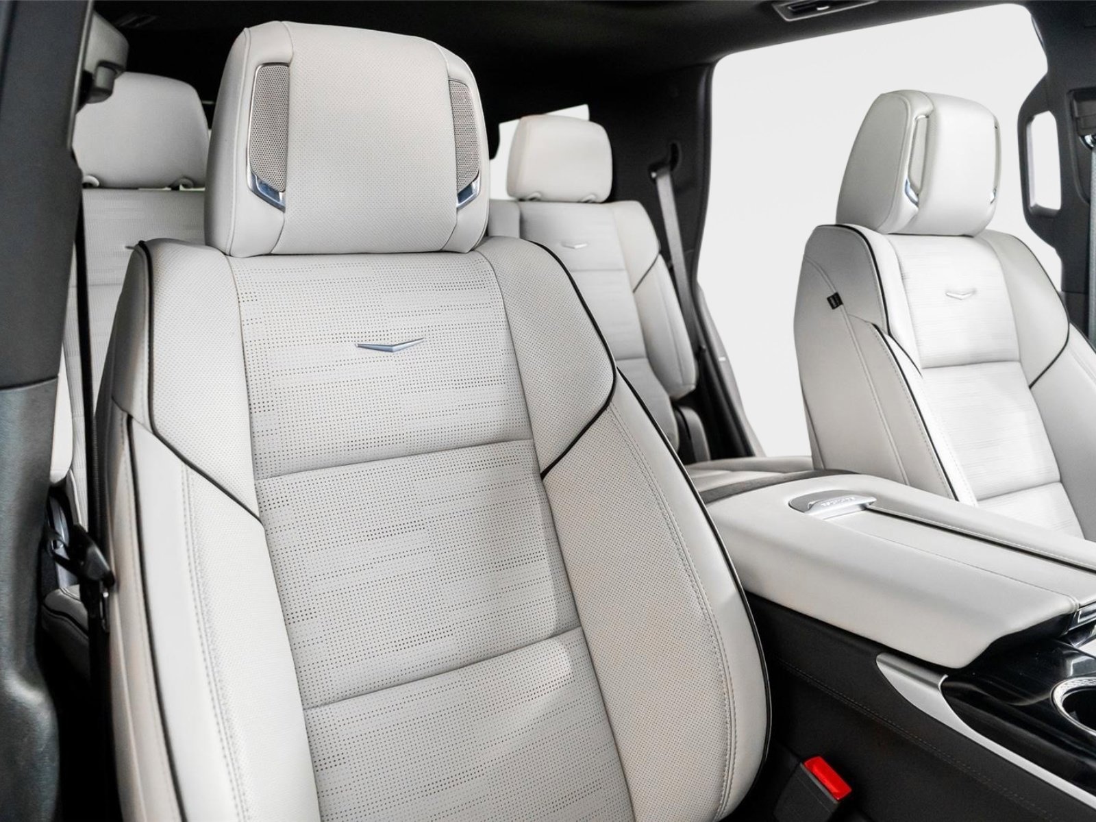 Used 2026 Cadillac Escalade Sport w/ LPO, Floor Liner Package image 48