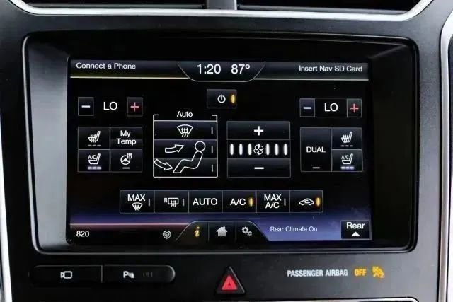 Used 2016 Ford Explorer Limited image 33