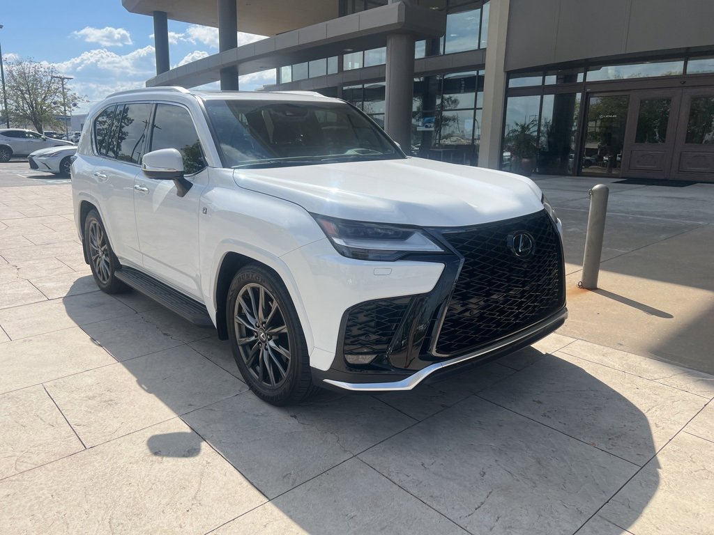 Used 2024 Lexus LX 600 F Sport image 2