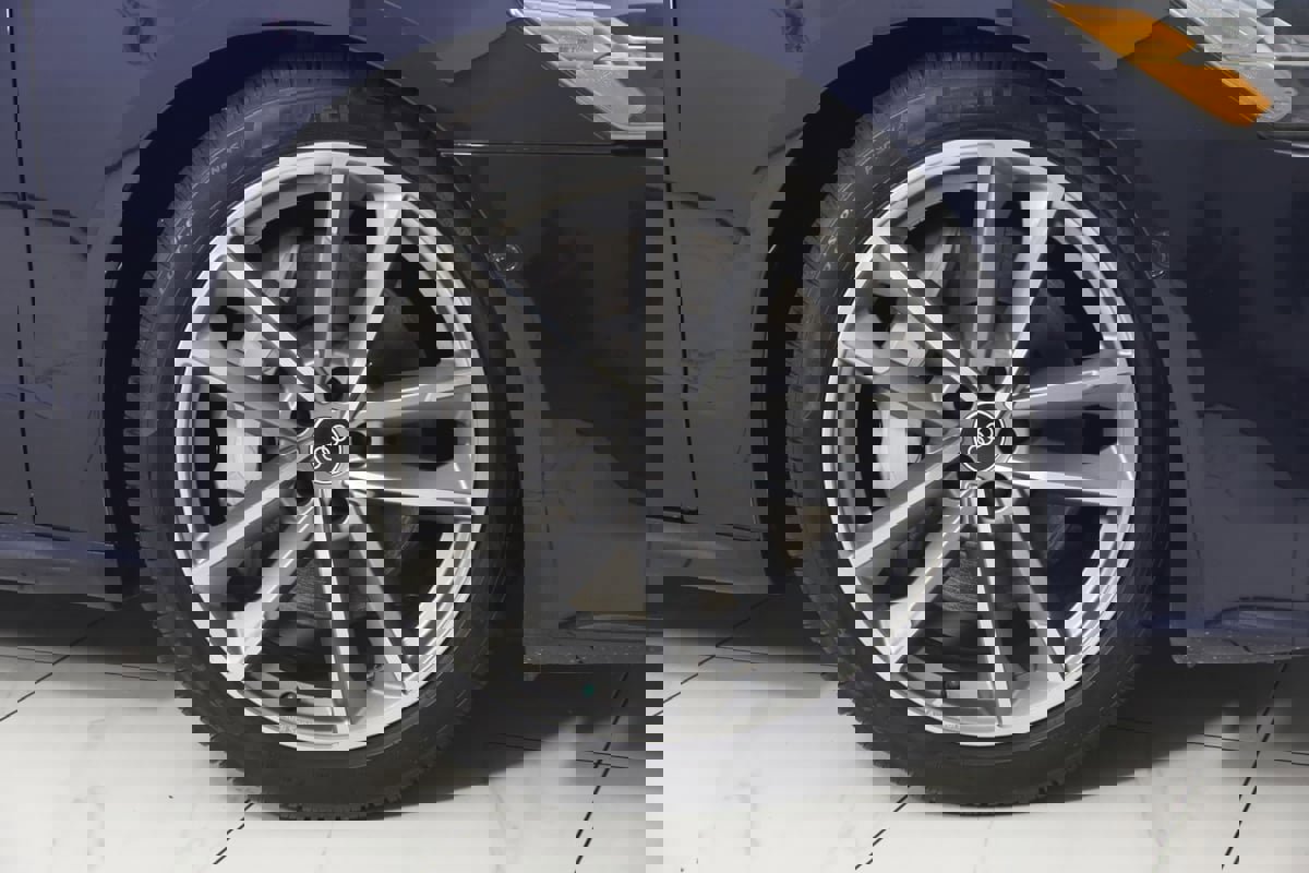 Used 2021 Audi A7 e Premium Plus w/ Black Optic Package image 15