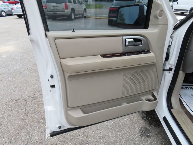 Used 2010 Ford Expedition Limited AWD/4WD image 16