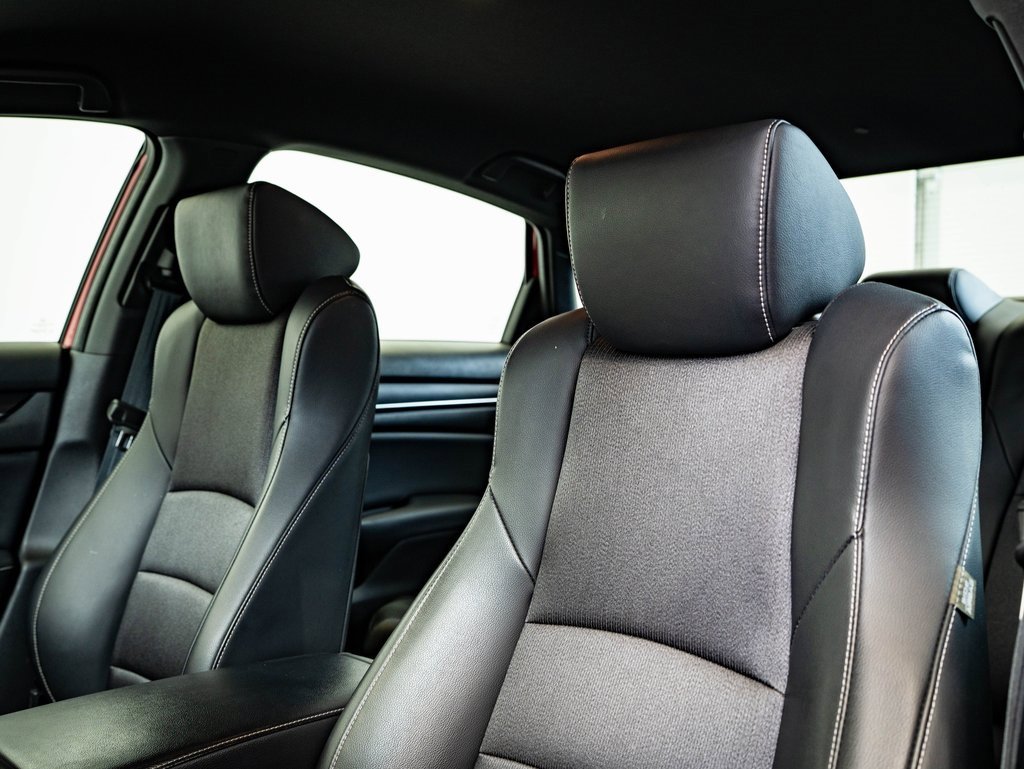 Used 2018 Honda Accord Sport image 18