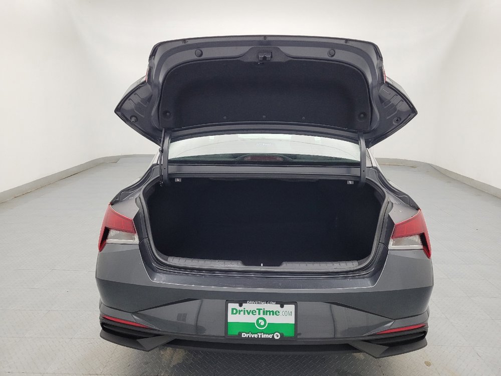 Used 2022 Hyundai Elantra SEL image 29