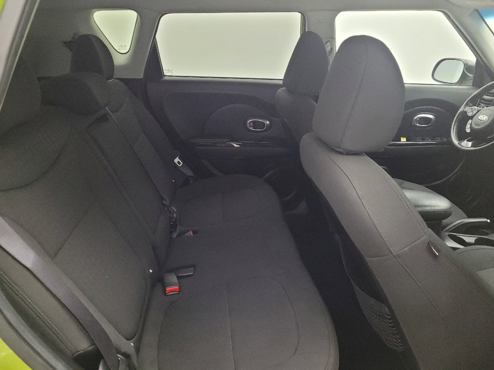 Used 2014 Kia Soul ! FWD image 19
