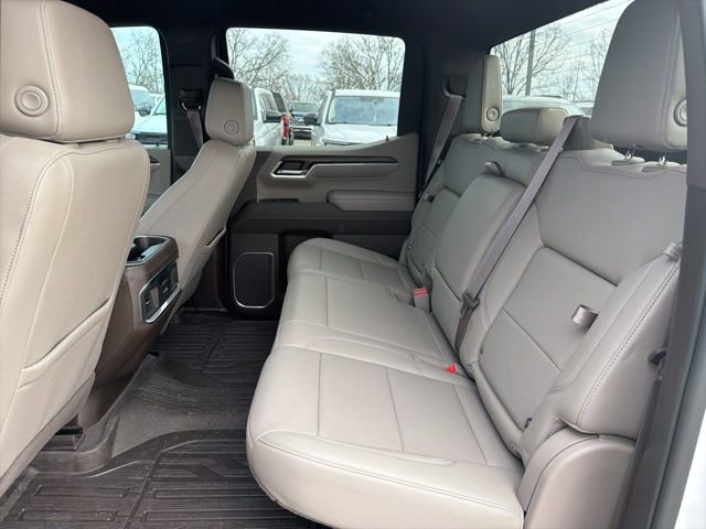 Used 2023 GMC Sierra 1500 SLT w/ SLT Premium Package AWD/4WD image 13