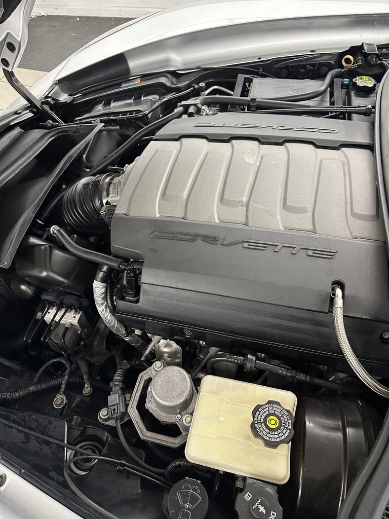 Used 2016 Chevrolet Corvette Stingray Coupe RWD image 7