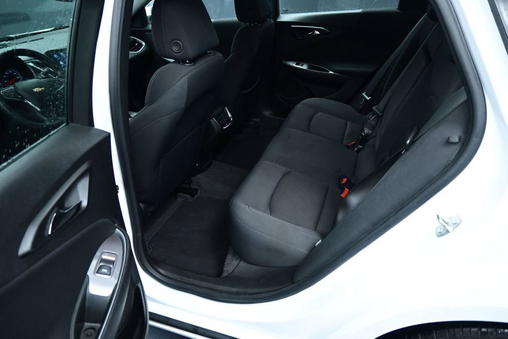 Used 2024 Chevrolet Malibu LT FWD image 16