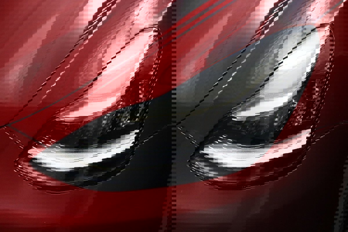 Used 2022 Tesla Model Y Long Range image 3