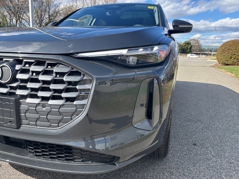 Certified 2025 Audi Q5 Premium Plus w/ Premium Plus image 26