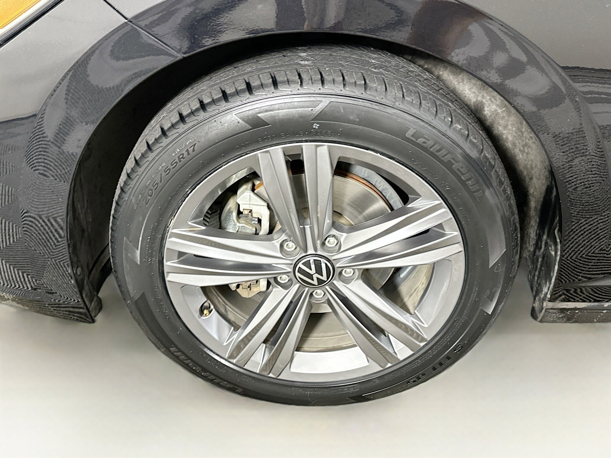 Used 2024 Volkswagen Jetta SE FWD image 11