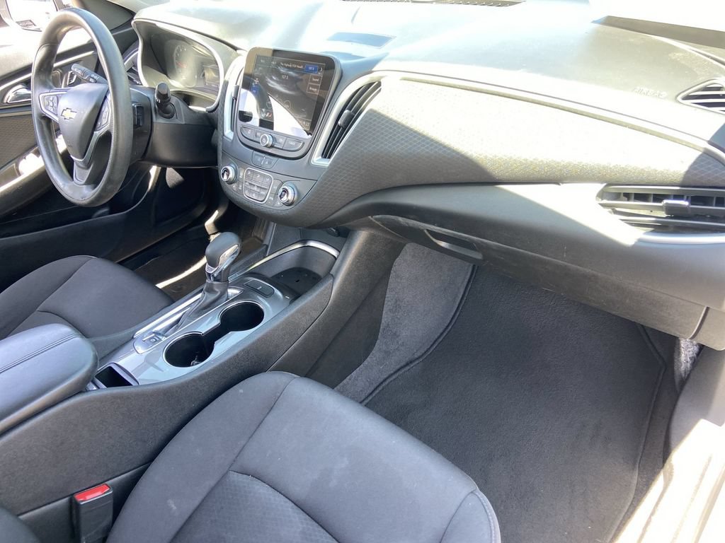 Used 2023 Chevrolet Malibu LT FWD image 23