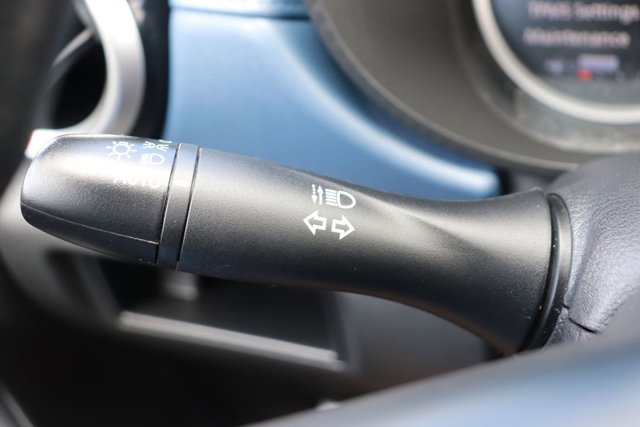 Used 2025 Nissan Versa SV FWD image 20