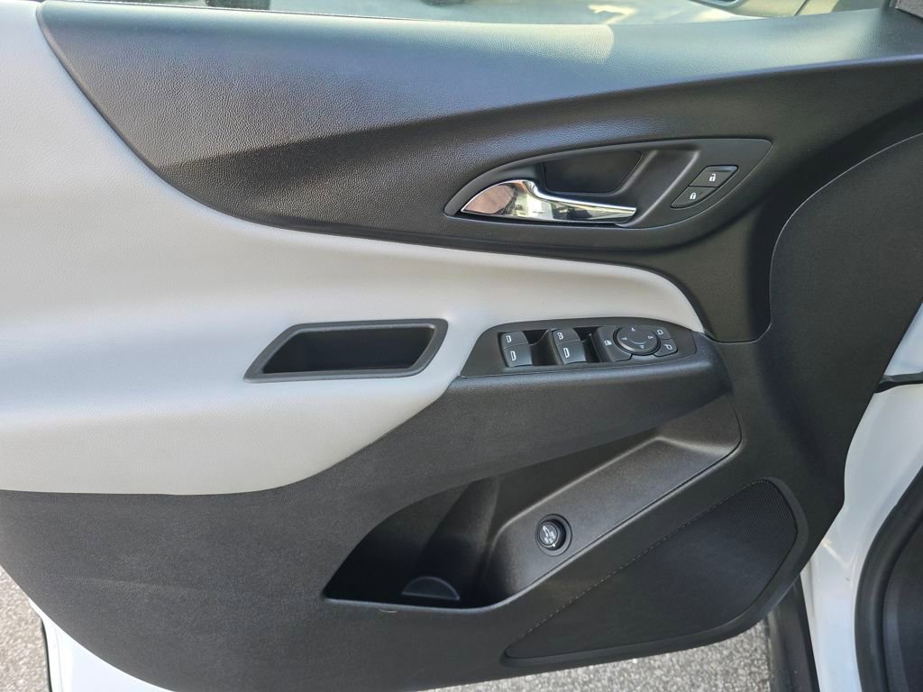 Used 2024 Chevrolet Equinox LT image 10