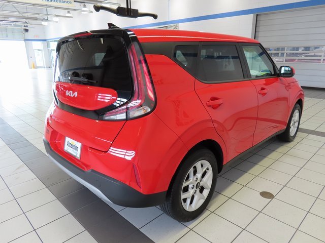 Used 2024 Kia Soul LX w/ Option Group 015 image 12
