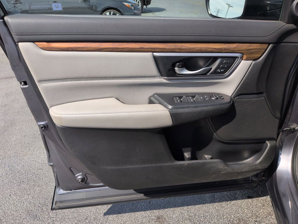 Used 2017 Honda CR-V EX-L image 10