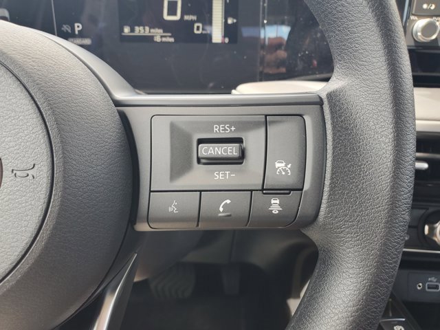 New 2025 Nissan Kicks S image 15