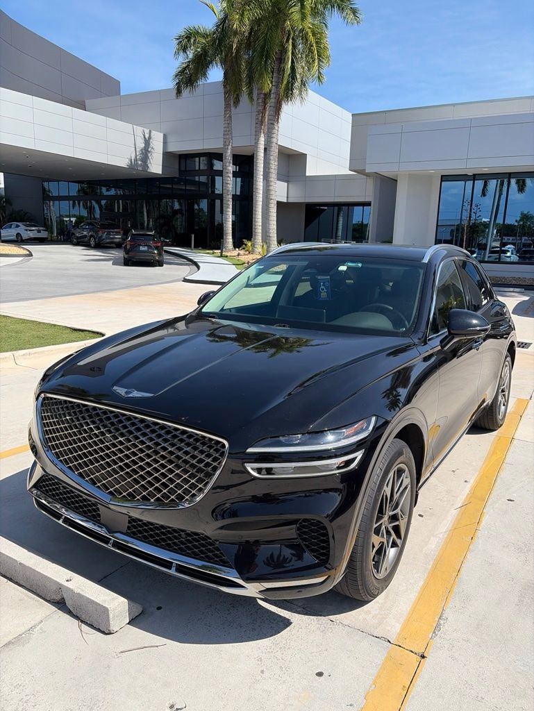 Used 2024 Genesis GV70 2.5T w/ Advanced Package AWD/4WD image 2