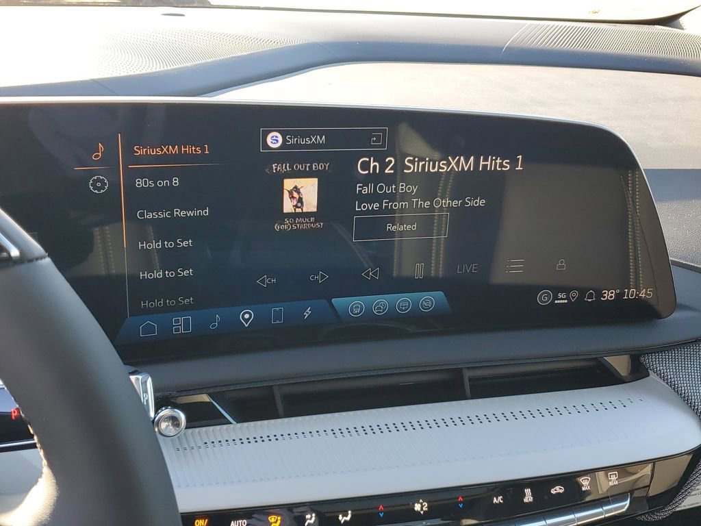 New 2026 Cadillac Optiq Luxury 1 image 13