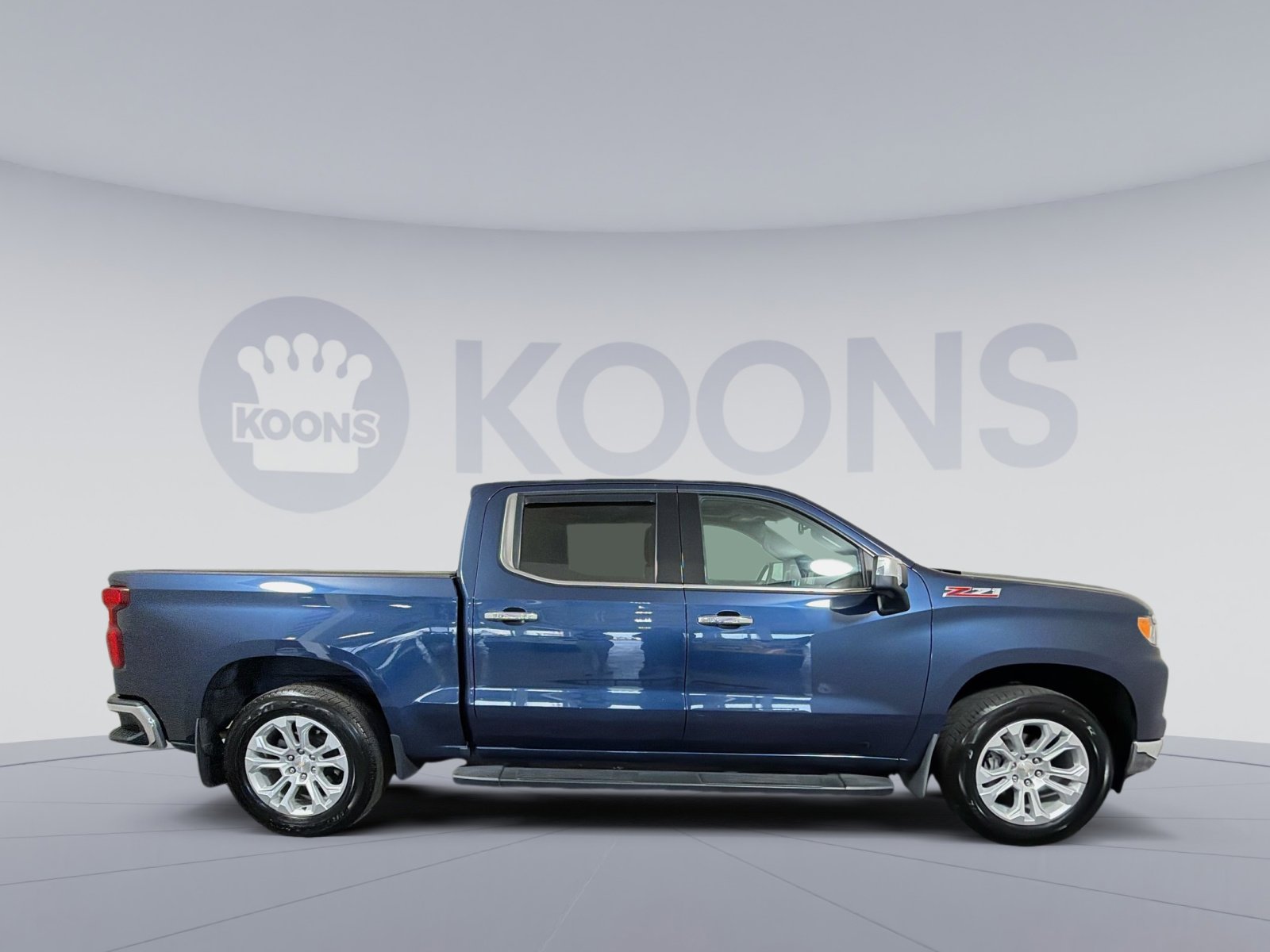 Used 2022 Chevrolet Silverado 1500 LTZ w/ LTZ Convenience Package II AWD/4WD image 8