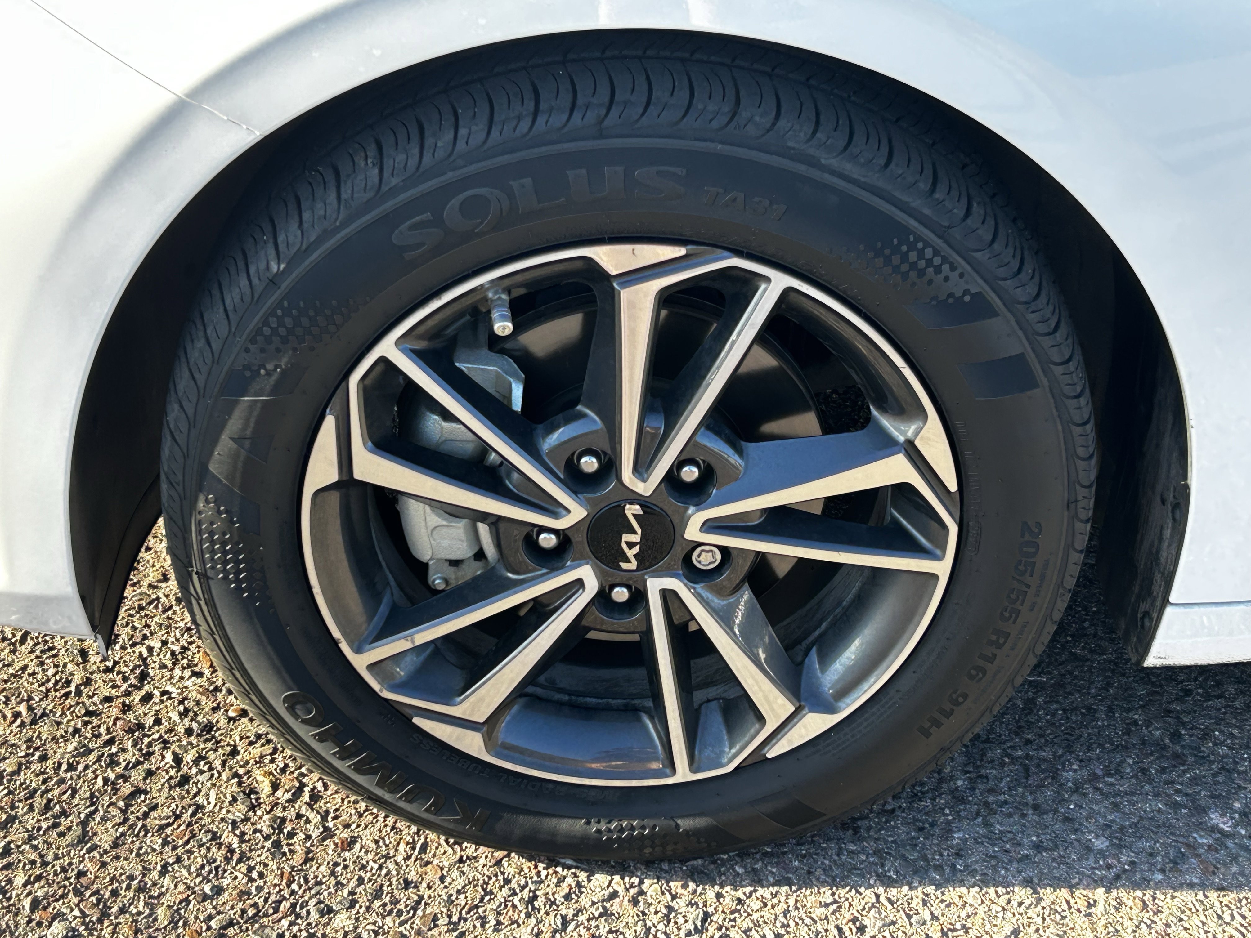 Certified 2022 Kia Forte LXS image 8