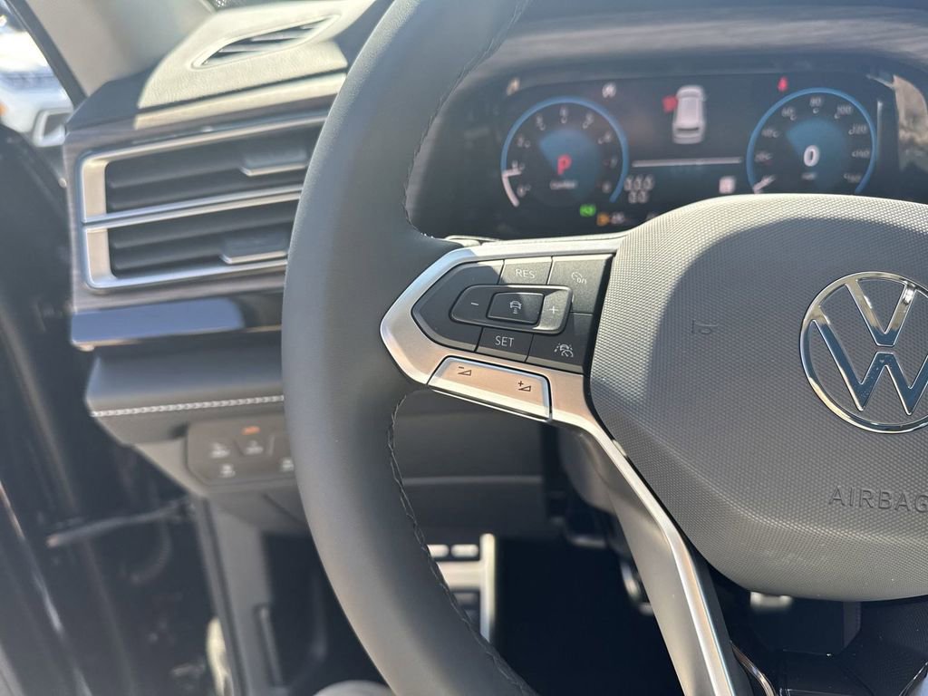 New 2025 Volkswagen Atlas SEL Premium R-Line image 28